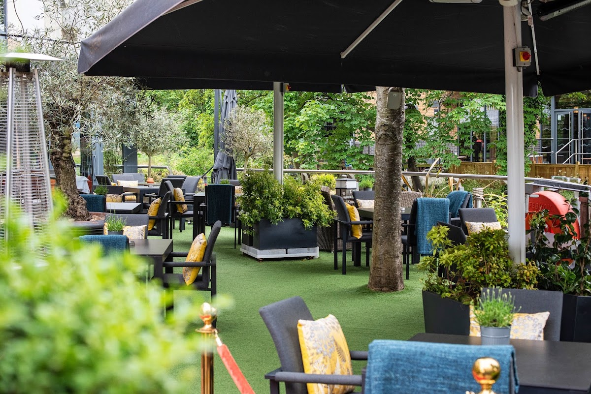 Skew Restaurant & Cocktail Bar
